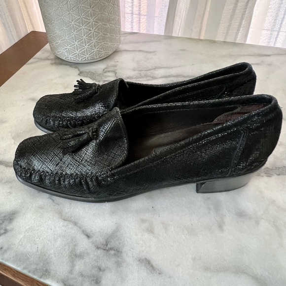 STUART Weitzman black textured leather slip on loafers - Picture 1 of 7